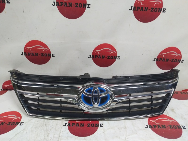 Решетка радиатора Toyota Camry AVV50 2AR-FXE 2012 (б/у)