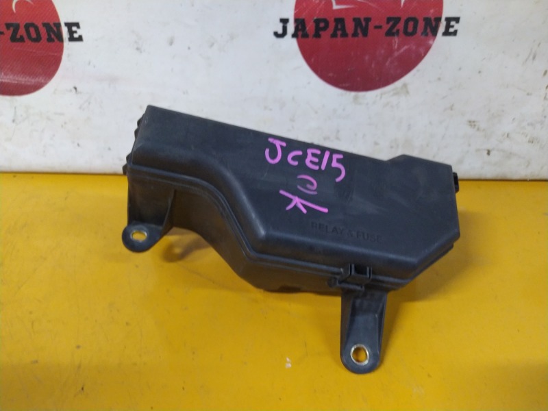 Блок реле и предохранителей Toyota Altezza JCE15W 2JZ-GE 1999 (б/у)
