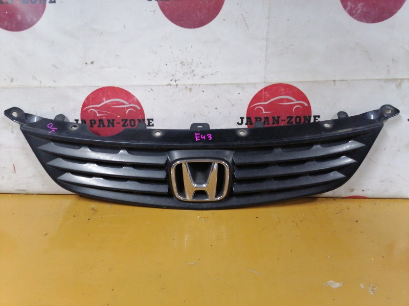 Решетка радиатора Honda Civic EU3 D17A 2004 (б/у)
