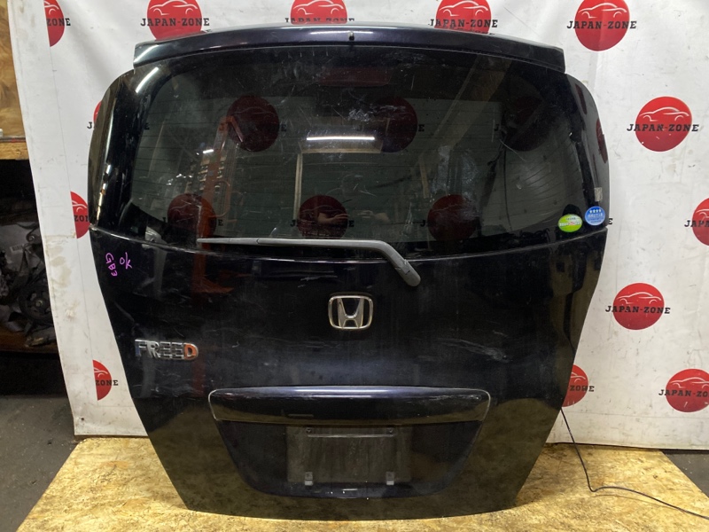 Дверь задняя багажника Honda Freed GB3 L15A 2009 (б/у)