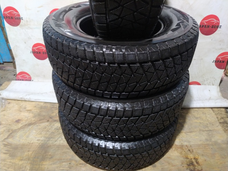 Комплект из 4-х шин R16 Bridgestone BLIZZAK DM-V2 (б/у)