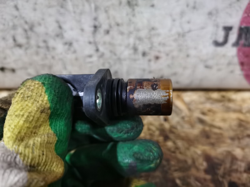 Датчик положения распредвала Corolla Fielder 2001 NZE124 1NZ-FE