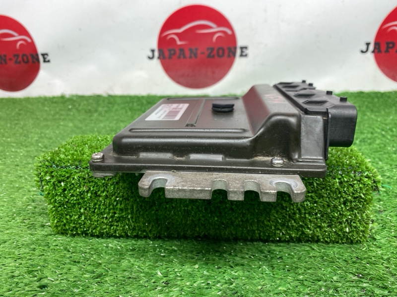 Блок управления ДВС Wingroad 2004 WFY11 QG15DE