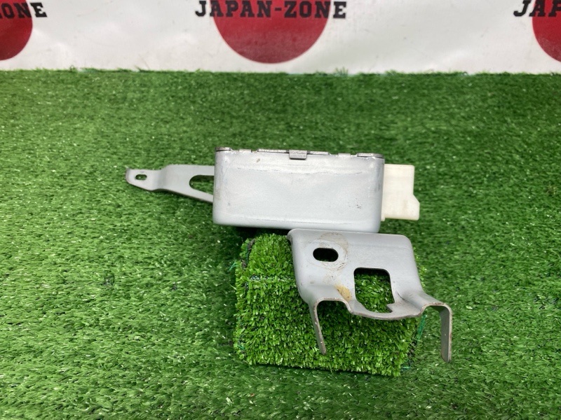 Блок управления рулевой рейкой Corolla Fielder 2008 NZE141G 1NZ-FE