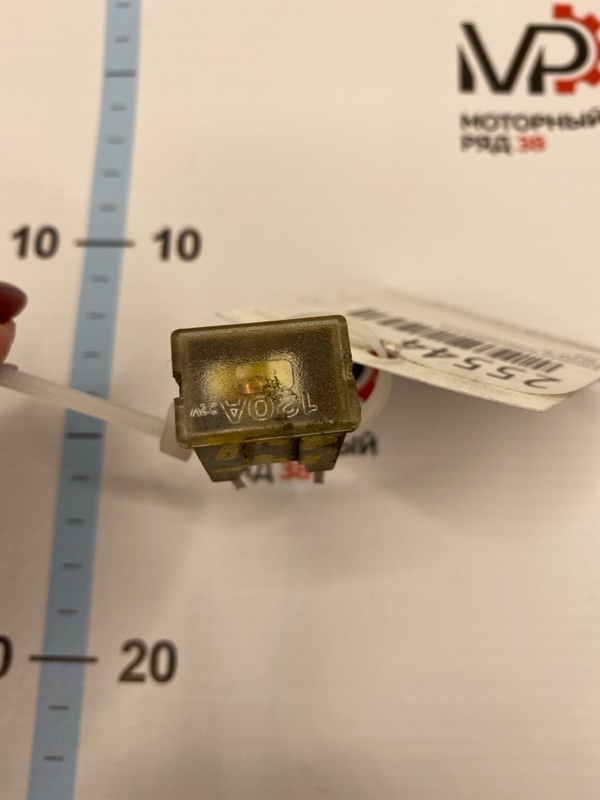 Силовой предохранитель Toyota 3L Силовой предохранитель Toyota 3L
