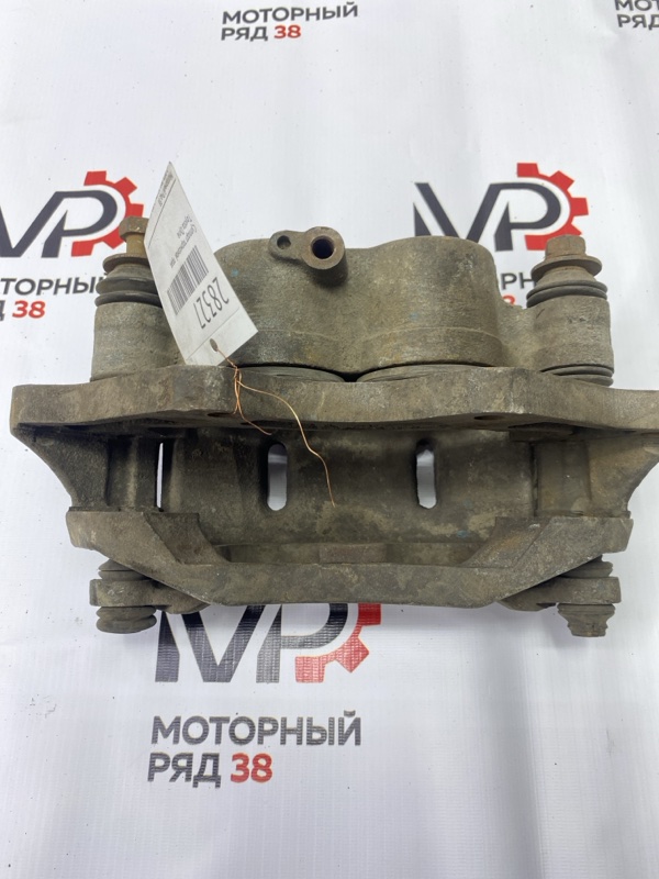 Суппорт тормозной правый Toyota Dyna Б/У