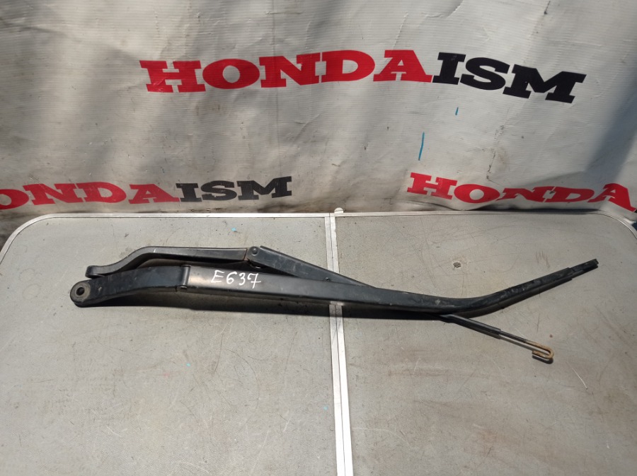 Поводок дворника Honda CR-V 2008-2012 RE5 R20A2 76610-SWA-E11 Б/У