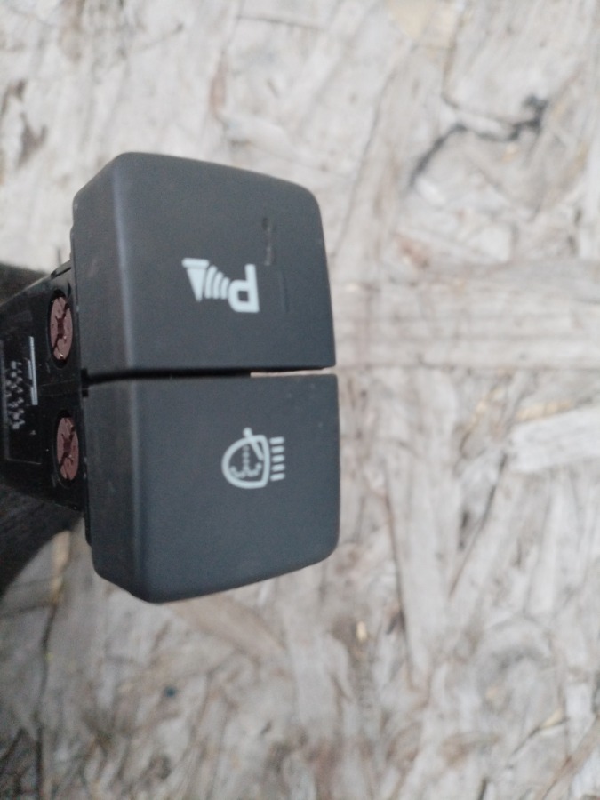 Кнопка парктроника CR-V 2009 RE5 R20A2