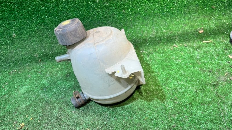 Бачок расширительный Logan