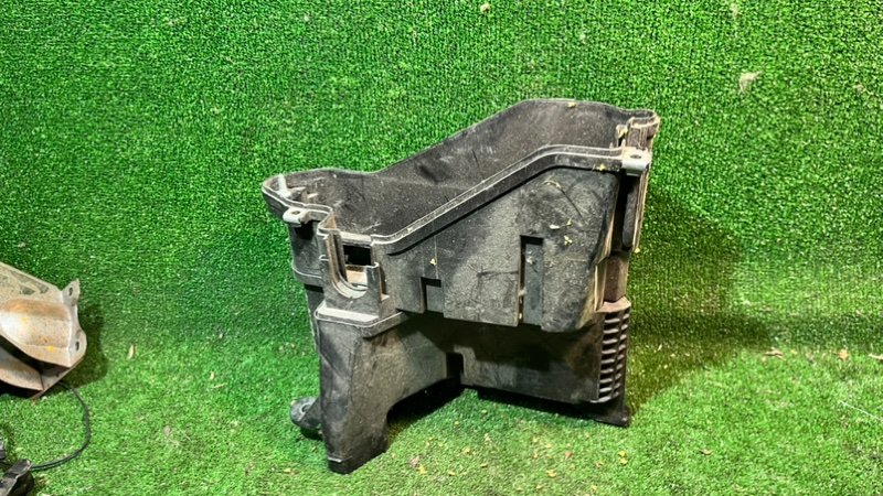 Корпус блока управления мозгов ДВС Lexus GS300 2005 GRS190 3GRFSE 8277130040 контрактная