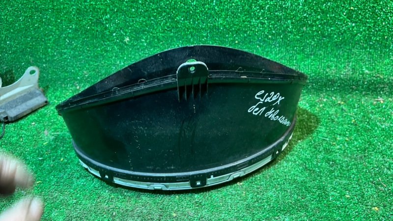 Панель приборов Legacy BL5 Панель приборов Legacy BL5