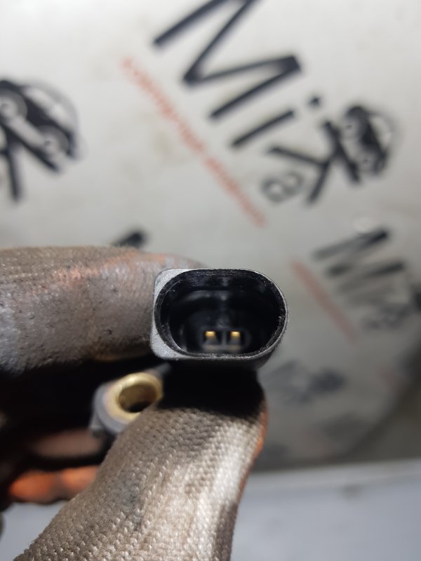 Датчик abs передний левый VOLKSWAGEN JETTA 1K2 CAXA