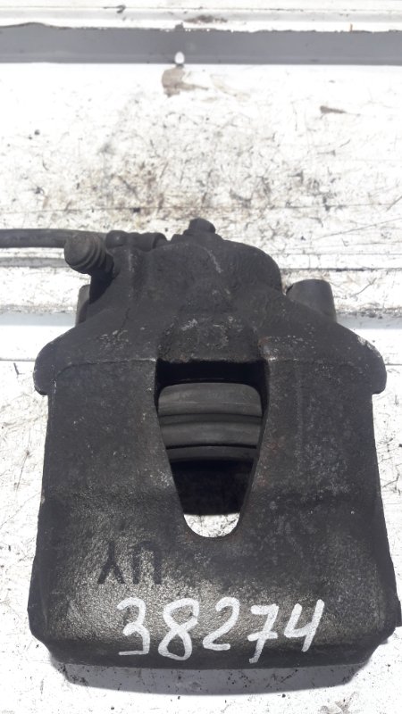 Суппорт передний правый POLO 9N1 BKY