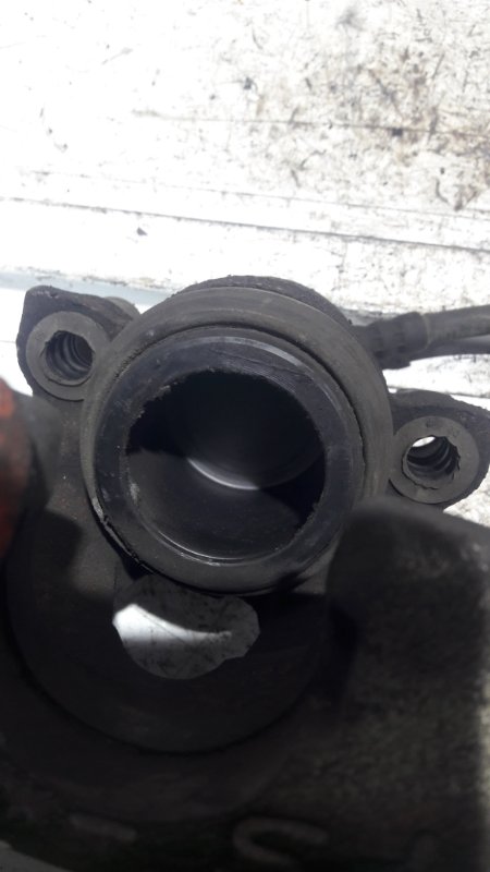 Суппорт передний правый POLO 9N1 BKY