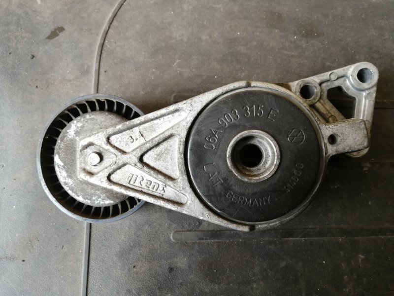 Ролик натяжной Volkswagen Golf 06A903315E контрактная