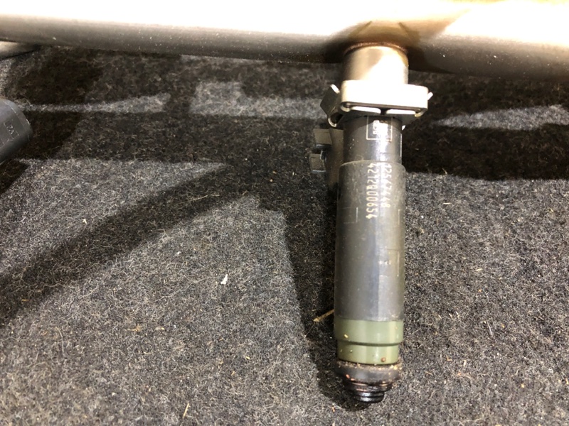 Форсунка Cadillac SRX 2006 2004 -2009 LH2 12567448 контрактная