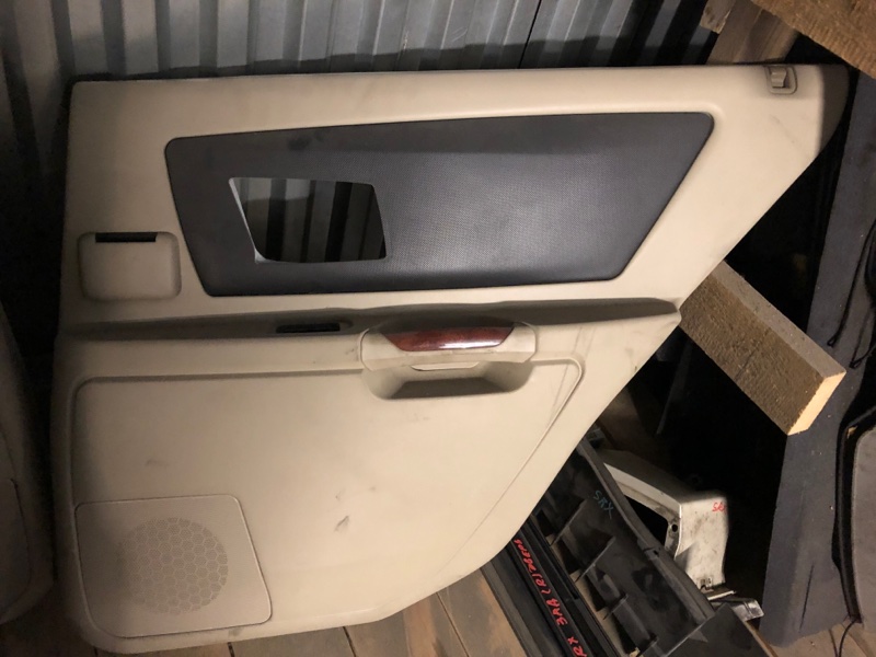 Обшивка двери задняя правая SRX 2006 2004 -2009 LH2