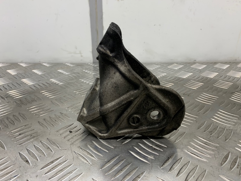 Кронштейн двигателя опорный Peugeot 4007 2013 GP (S.U.V.) 2.2 HDi (4HK 4HN) 1803J5 контрактная
