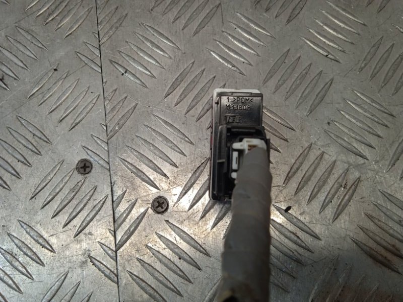 Кнопка аварийной остановки CR-V 2007 re5 N22A2