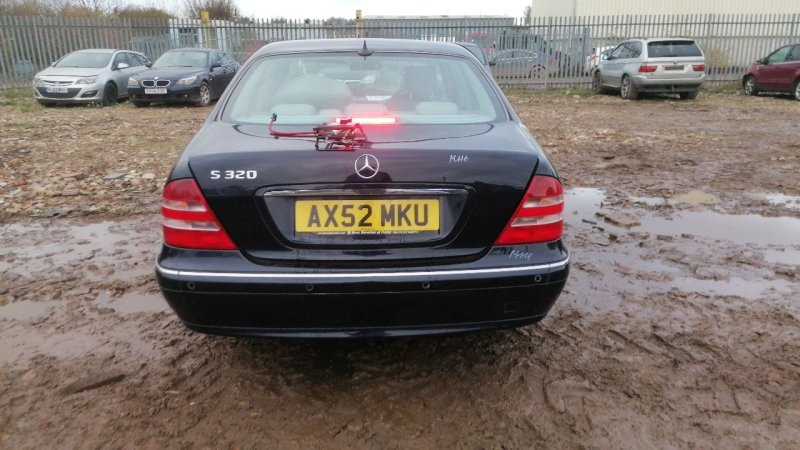 Датчик высоты дорожного просвета передний правый S-Class 2002 W220 112.944M Датчик высоты дорожного просвета передний правый S-Class 2002 W220 112.944M