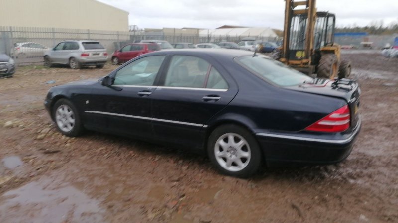 Датчик высоты дорожного просвета передний правый S-Class 2002 W220 112.944M Датчик высоты дорожного просвета передний правый S-Class 2002 W220 112.944M