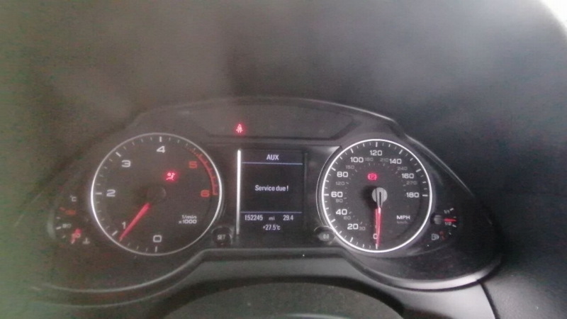 Балонник Q5 2010 8RB CAHA Балонник Q5 2010 8RB CAHA