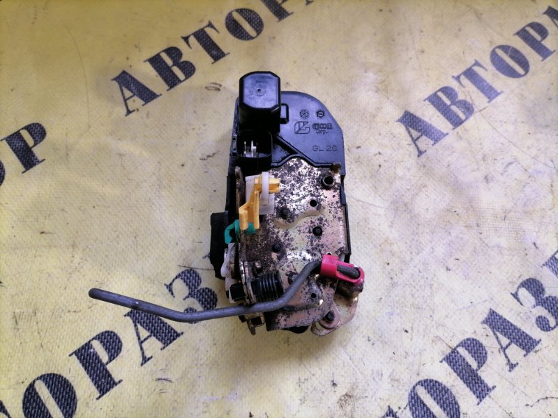 Замок двери задней левой CHRYSLER 300C 2004-2010 4575893AA Б/У