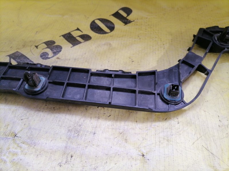 Кронштейн заднего бампера правый LAND CRUISER 200 2008-2021 2013 4.5 1vdftv 235л/с diesel turbo