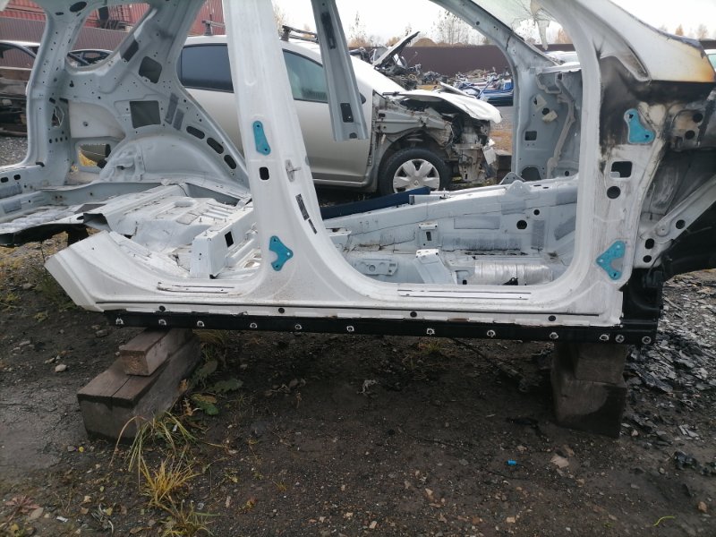 Порог со стойкой правый M-Class W166 2011-2015 2014 3.0 249 л/с om642.826 дизель Порог со стойкой правый M-Class W166 2011-2015 2014 3.0 249 л/с om642.826 дизель