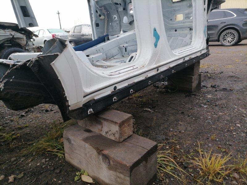 Порог со стойкой правый M-Class W166 2011-2015 2014 3.0 249 л/с om642.826 дизель Порог со стойкой правый M-Class W166 2011-2015 2014 3.0 249 л/с om642.826 дизель