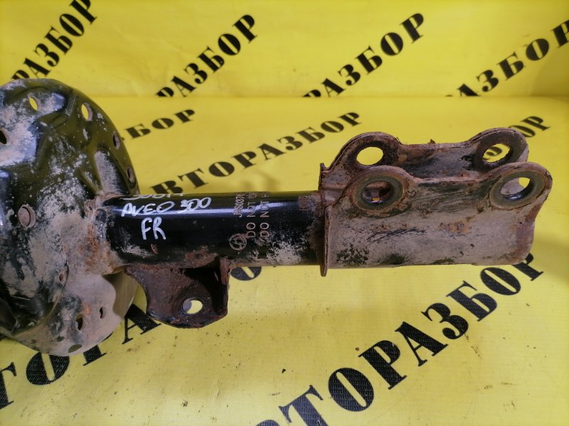 Амортизатор передний правый AVEO T300 2011-2015 2013 седан 1.6 F16D4 116 л/с Амортизатор передний правый AVEO T300 2011-2015 2013 седан 1.6 F16D4 116 л/с