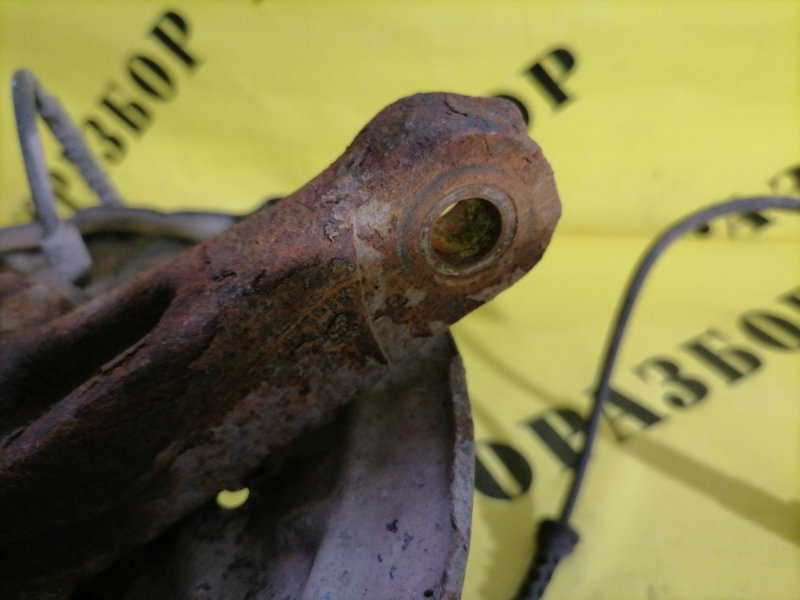 Кулак поворотный передний правый AVEO T300 2011-2015 2013 седан 1.6 F16D4 116 л/с