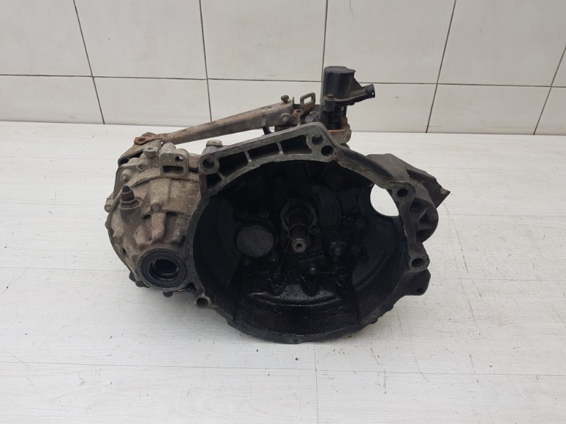 Мкпп Vw Passat B3 (б/у) Мкпп Vw Passat B3 (б/у)