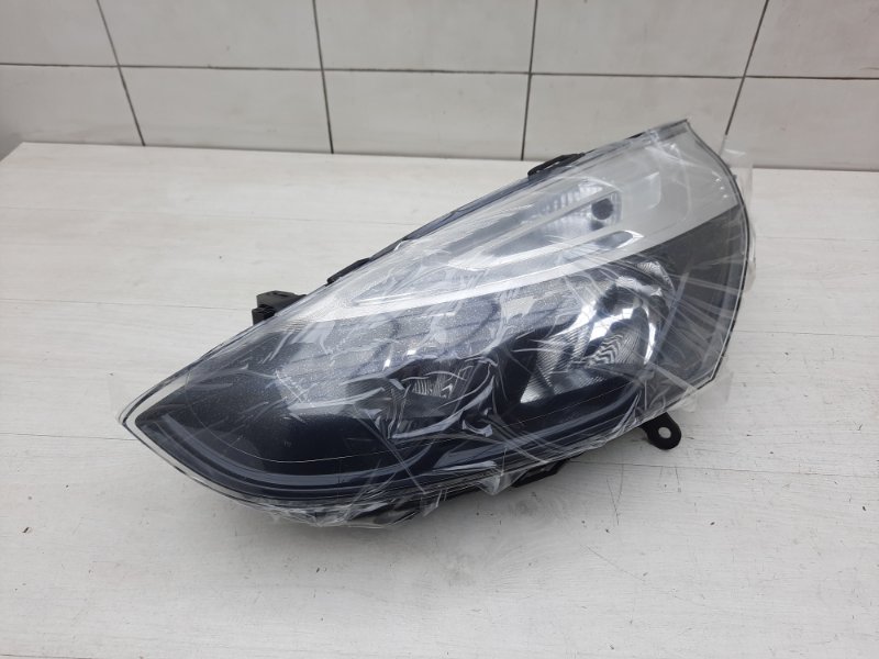 Фара левая Renault Clio 4 Фара левая Renault Clio 4