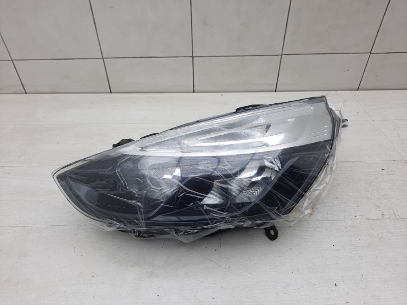 Фара левая Renault Clio 4 Фара левая Renault Clio 4