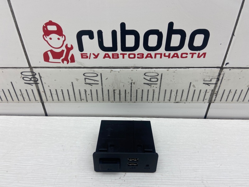 Разъем USB Mazda 6 2016 GJ PY-VPS D09H669U0B Б/У