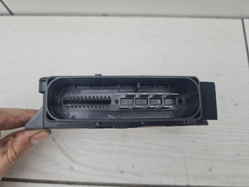 Блок управления стояночным тормозом Mazda 6 GJ PY-VPS Блок управления стояночным тормозом Mazda 6 GJ PY-VPS