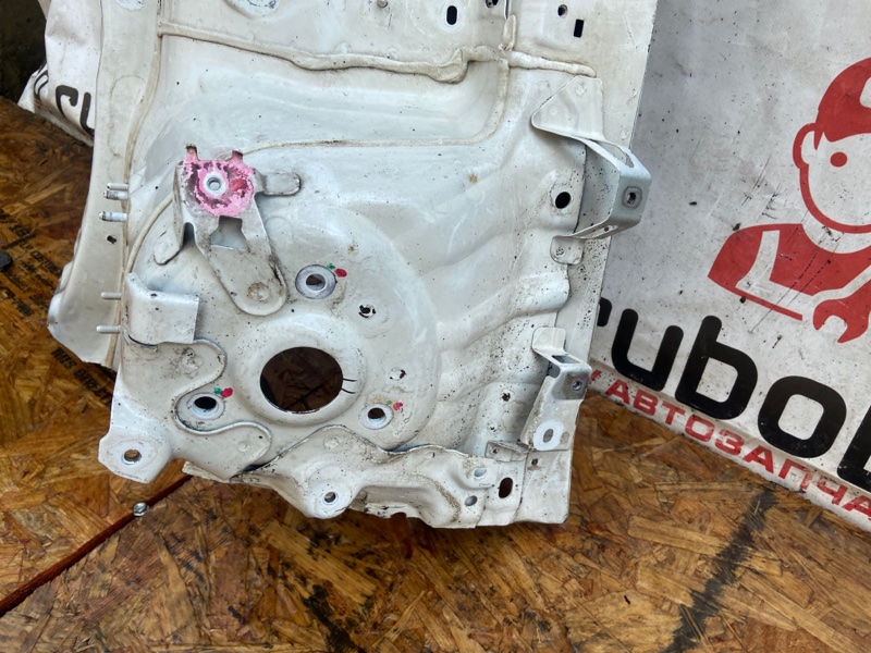 Лонжерон передний правый 6 2016 GJ PY-VPS Лонжерон передний правый 6 2016 GJ PY-VPS