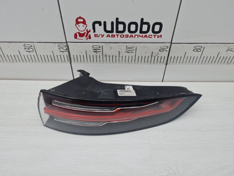 Фонарь правый Porsche Cayenne 2020 3 9Y0945096H контрактная