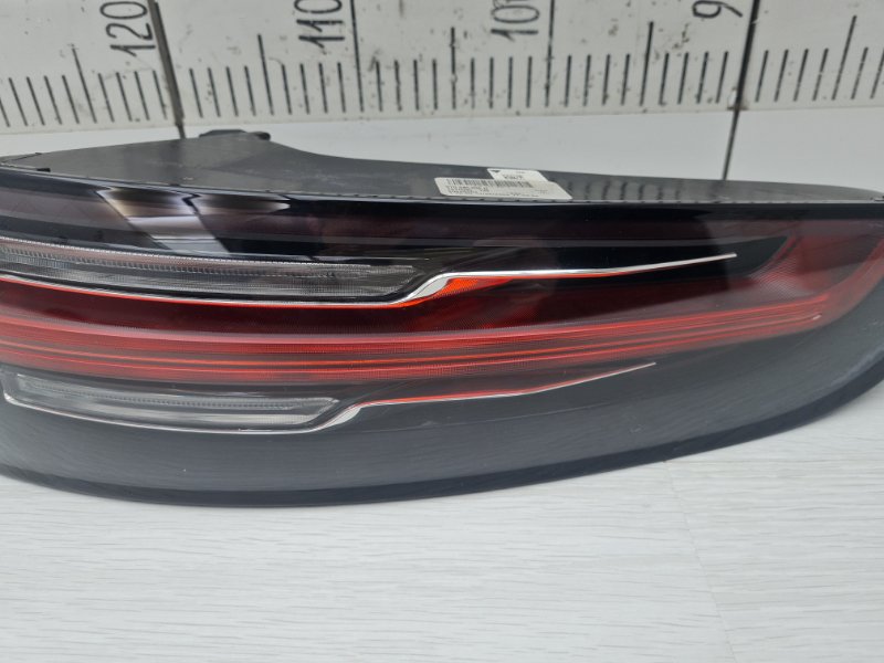 Фонарь правый Porsche Cayenne 3
