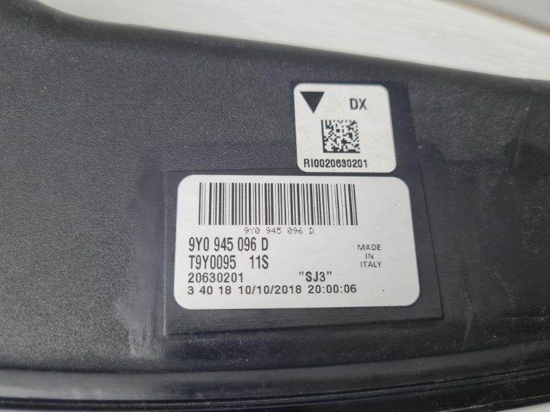 Фонарь правый Cayenne 2018 3