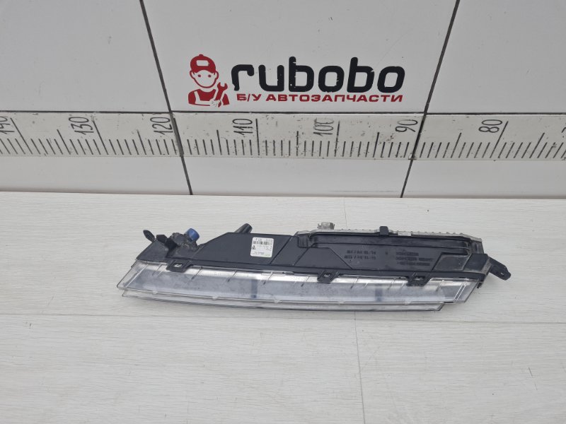 Дневной ходовой огонь правый Porsche Cayenne 2018 3 9Y0941182A контрактная