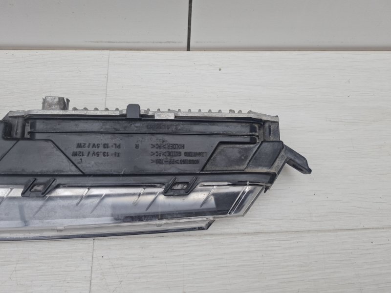 Дневной ходовой огонь правый Cayenne 2018 3