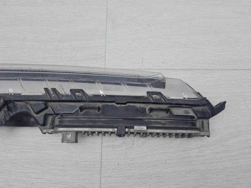 Дневной ходовой огонь правый Cayenne 2018 3