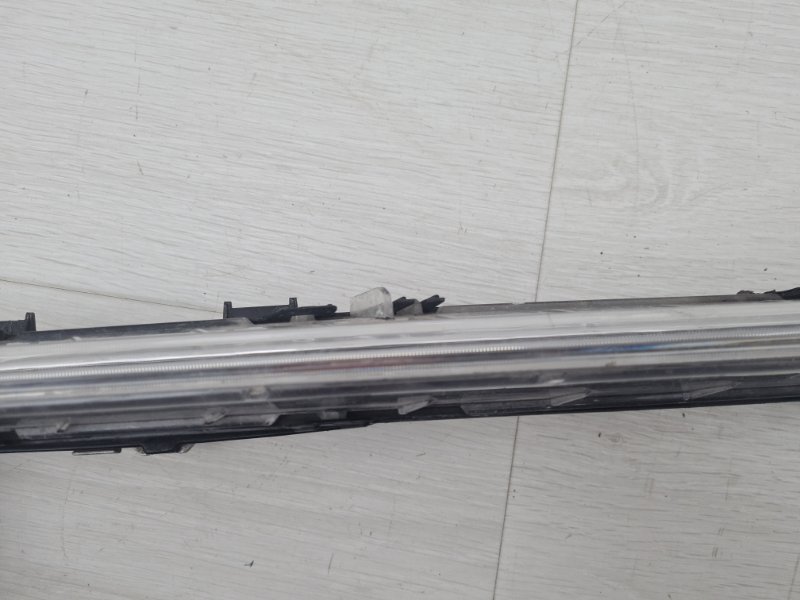 Дневной ходовой огонь правый Cayenne 2018 3