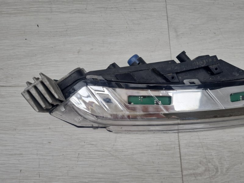 ПТФ левая Macan