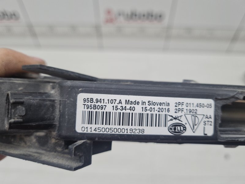 ПТФ левая Macan