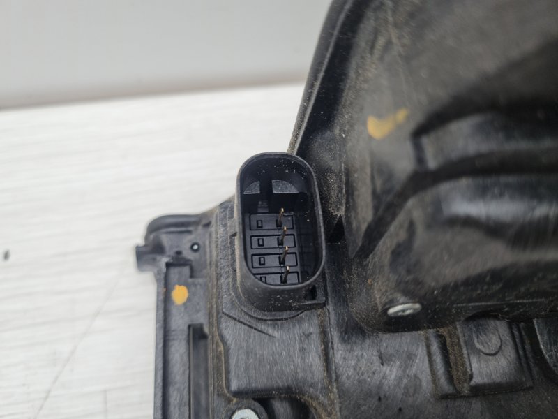 Замок двери передний правый BMW X1 F48 B46A20B