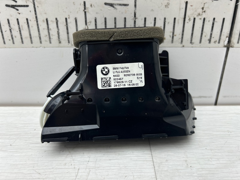 Дефлектор левый X1 2016 F48 B46A20B