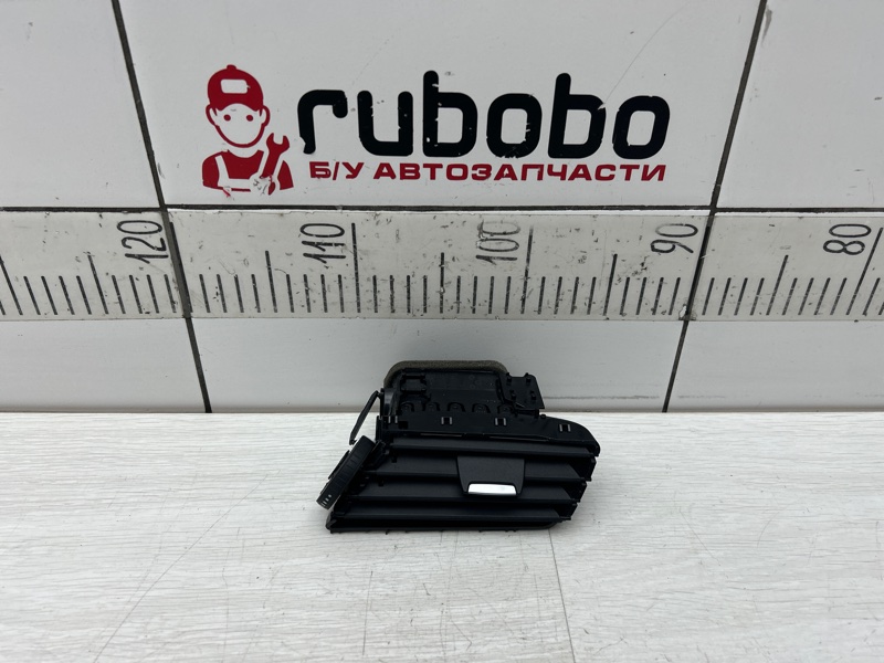 Запчасть дефлектор правый BMW X1 2016 F48 B46A20B 64229292740 контрактная Дефлектор правый BMW X1 2016 F48 B46A20B 64229292740 контрактная